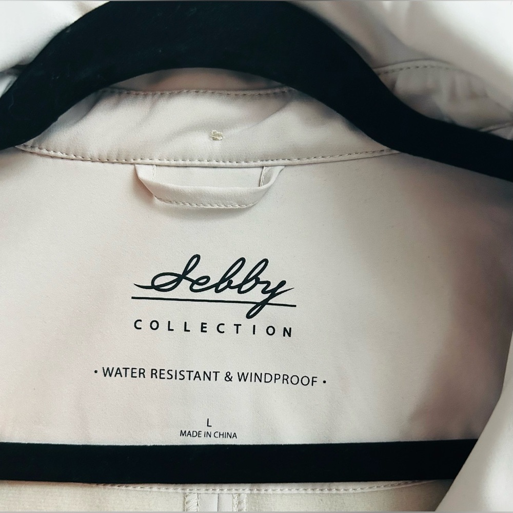 ☔☔Shelby Trech Hooded Raincoat—NWOT☔☔ - Picture 8 of 8